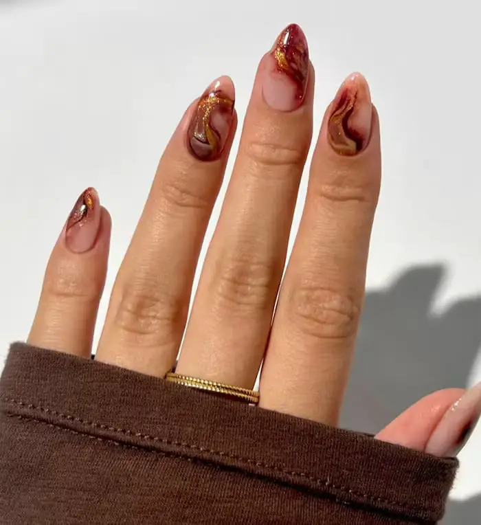 Marbled Swirls Red Gold Brown Nails Marbled Swirls Red Gold Brown Nails — Cute Brown Nails