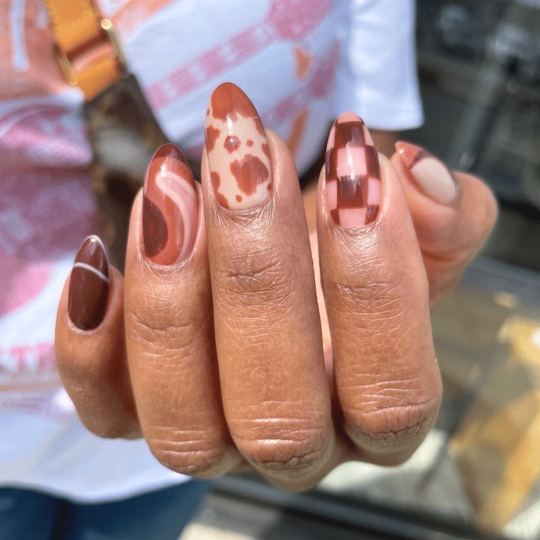 Variety Brown Cow Print Checkerboard Swirl Nails Variety Brown Cow Print Checkerboard Swirl Nails — Cute Brown Nails