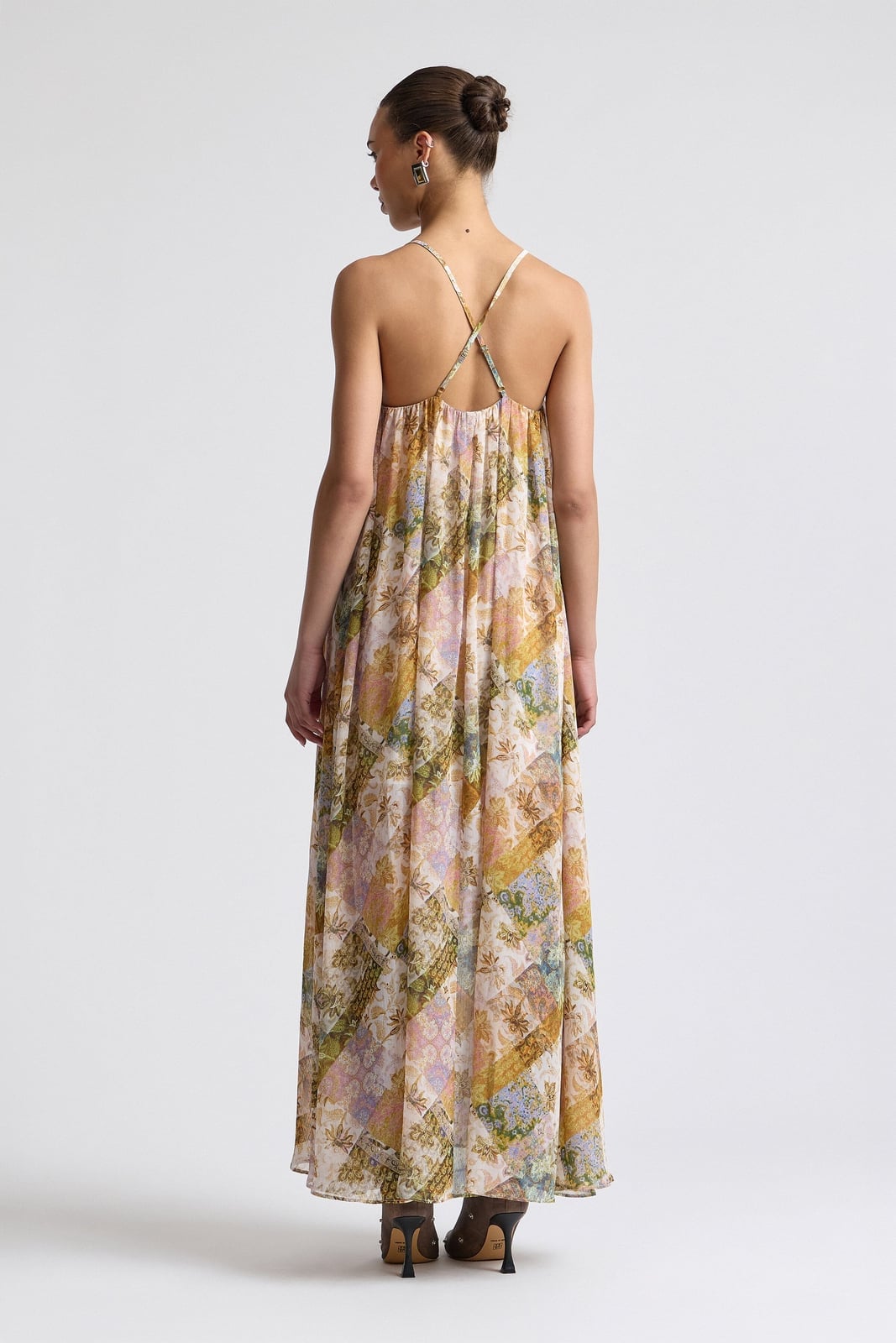 Multicolor Pastel Paisley Print Crinkle Chiffon Maxi Dress Multicolor Pastel Paisley Print Crinkle Chiffon Maxi Dress — Cute Chiffon Dresses