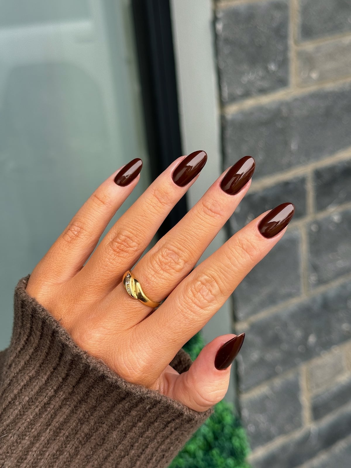 Glossy Dark Brown Almond Nails Glossy Dark Brown Almond Nails — Cute Dark Nails