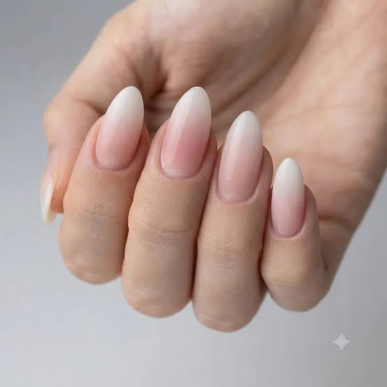 Short Almond Pink To White Ombre Short Almond Pink To White Ombre — Cute Dip Powder Nails