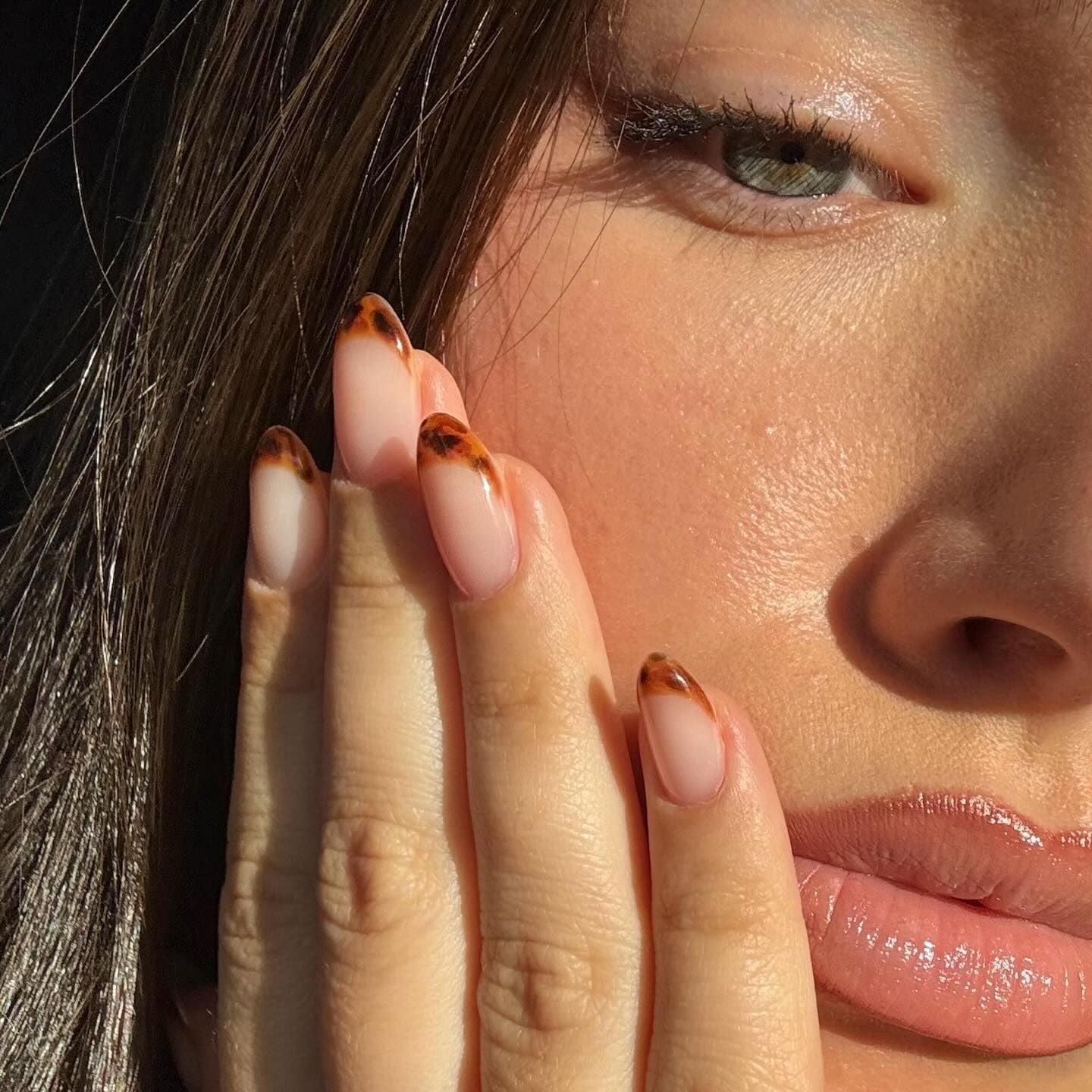Medium Almond Tortoiseshell French Tips Medium Almond Tortoiseshell French Tips — Cute Natural Nails