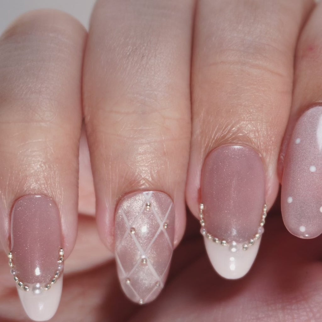 Pearl Bead French Tip Medium Oval Nails Pearl Bead French Tip Medium Oval Nails — Cute Oval Nails