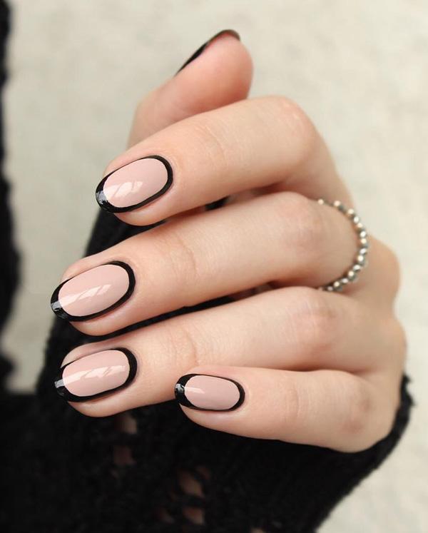 Black Outline Graphic French Medium Oval Nails Black Outline Graphic French Medium Oval Nails — Cute Oval Nails