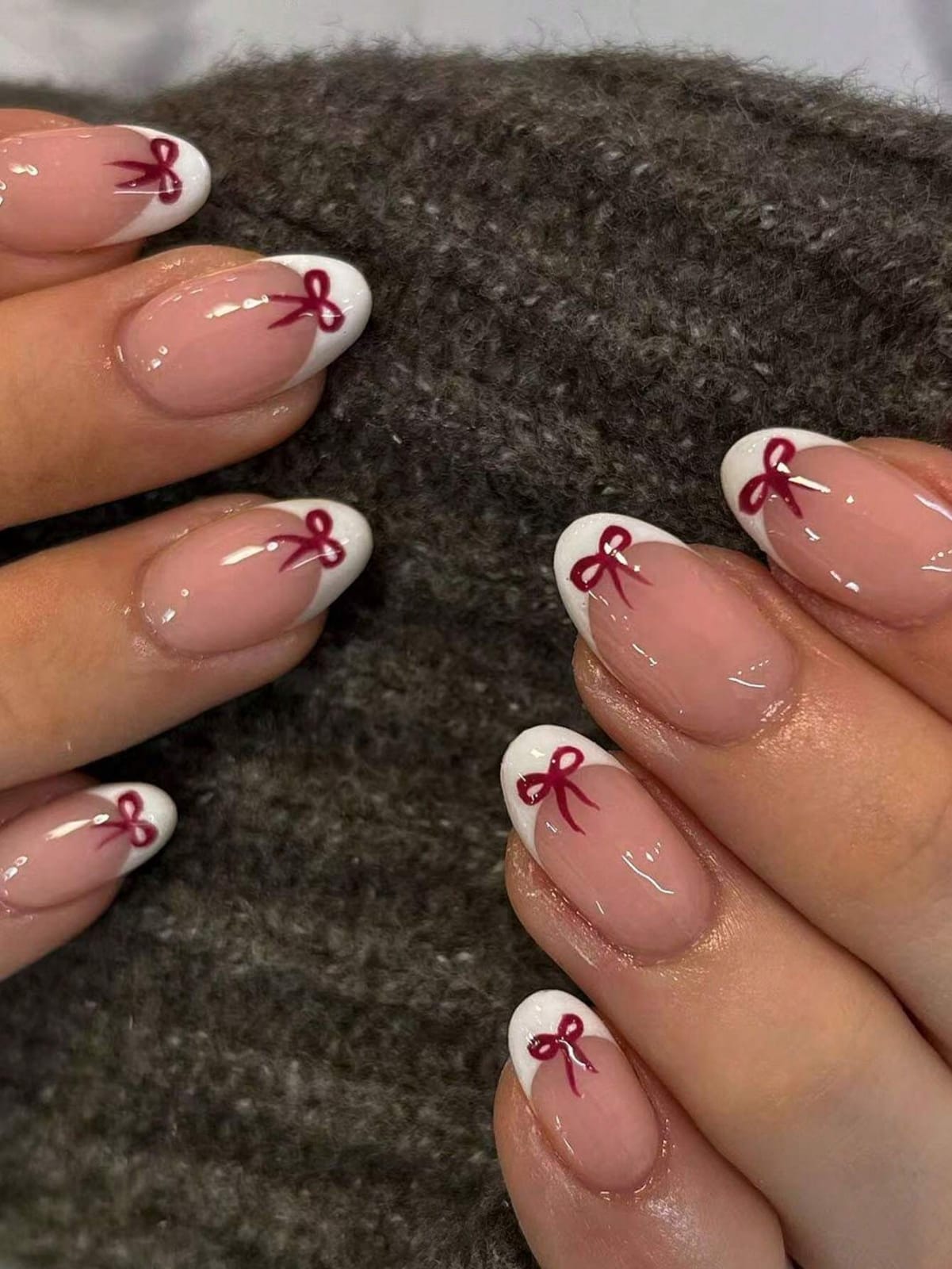 Bow Detail French Tip Short Oval Nails Bow Detail French Tip Short Oval Nails — Cute Oval Nails