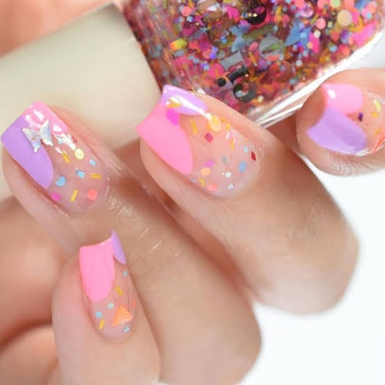 Confetti Glitter Bow Charm Short Square Nails — Cute Short Birthday Nails