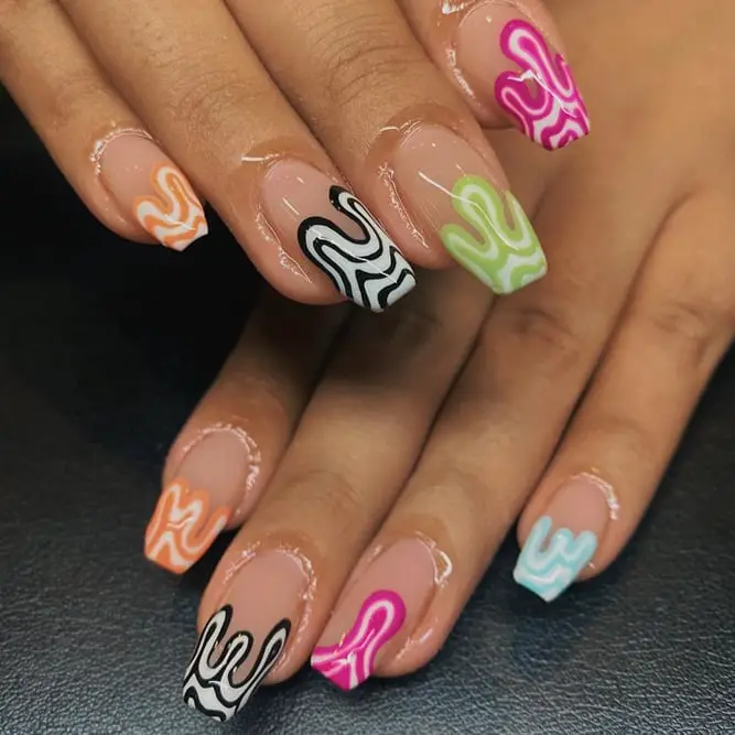 Clear Wavy Line Art Short Coffin Nails — Cute Short Coffin Nails
