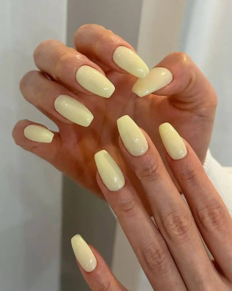 Soft Pastel Yellow Glossy Short Coffin Nails — Cute Short Coffin Nails