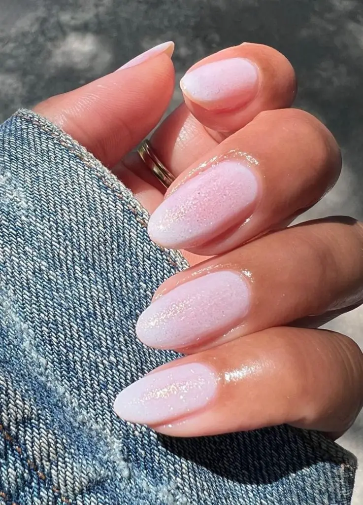 Medium Oval Pink White Glitter Overlay Nails Medium Oval Pink White Glitter Overlay Nails — Cute White Nails