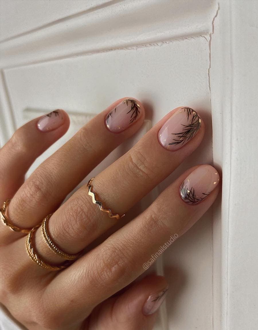 Winter Festive Visual Idea — Winter Round Nails
