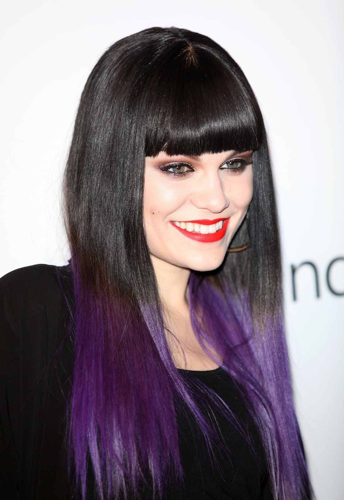 Collarbone Long Bob Purple Dip-Dye Collarbone Long Bob Purple Dip-Dye — Purple Hair Dye Inspiration