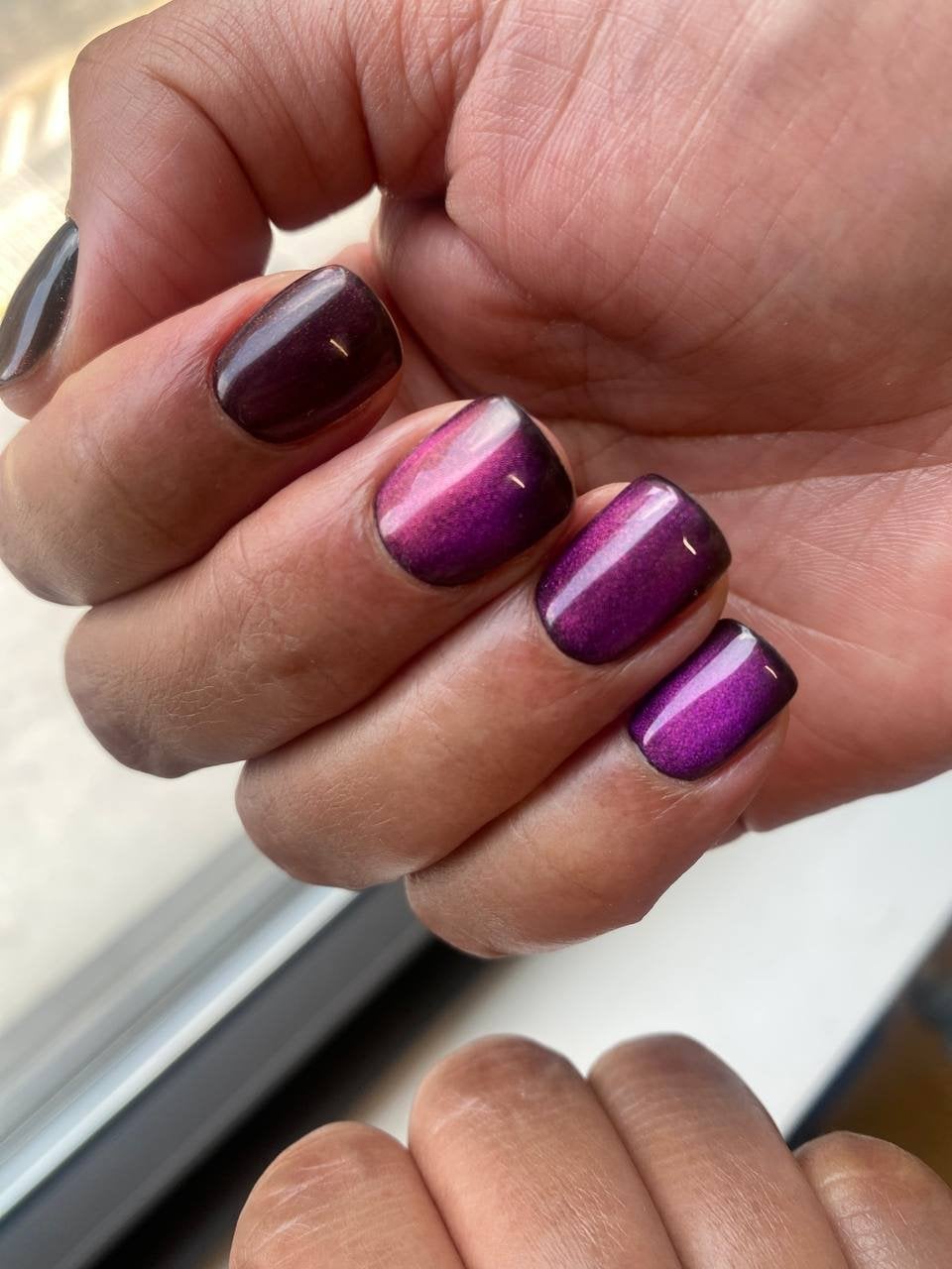Short Square Deep Purple Pink Cat-Eye Short Square Deep Purple Pink Cat-Eye — Russian Manicure Inspiration