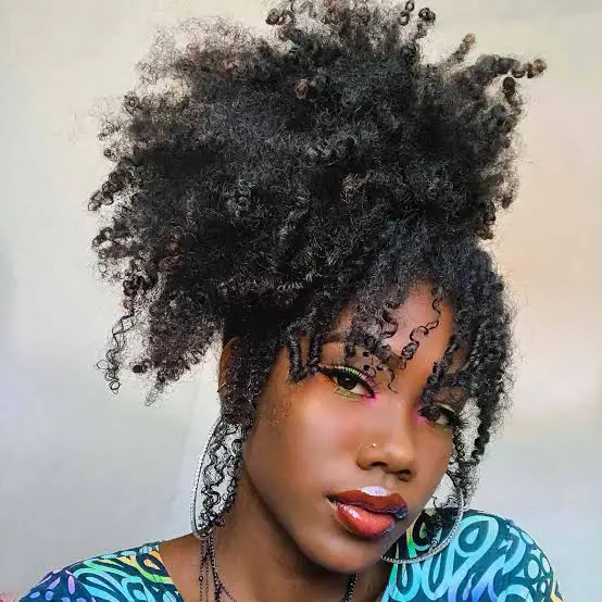 Voluminous Puff With Face-Framing Curls — Simple 4b Hairstyles