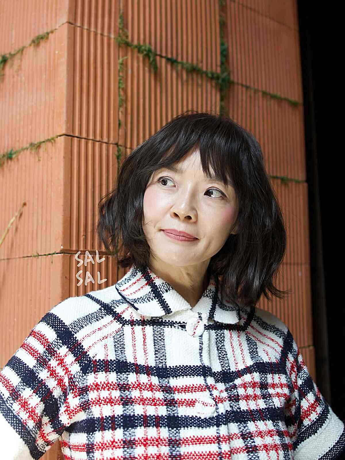 Collarbone Wavy Bob With Curtain Bangs — Simple Asian Haircuts