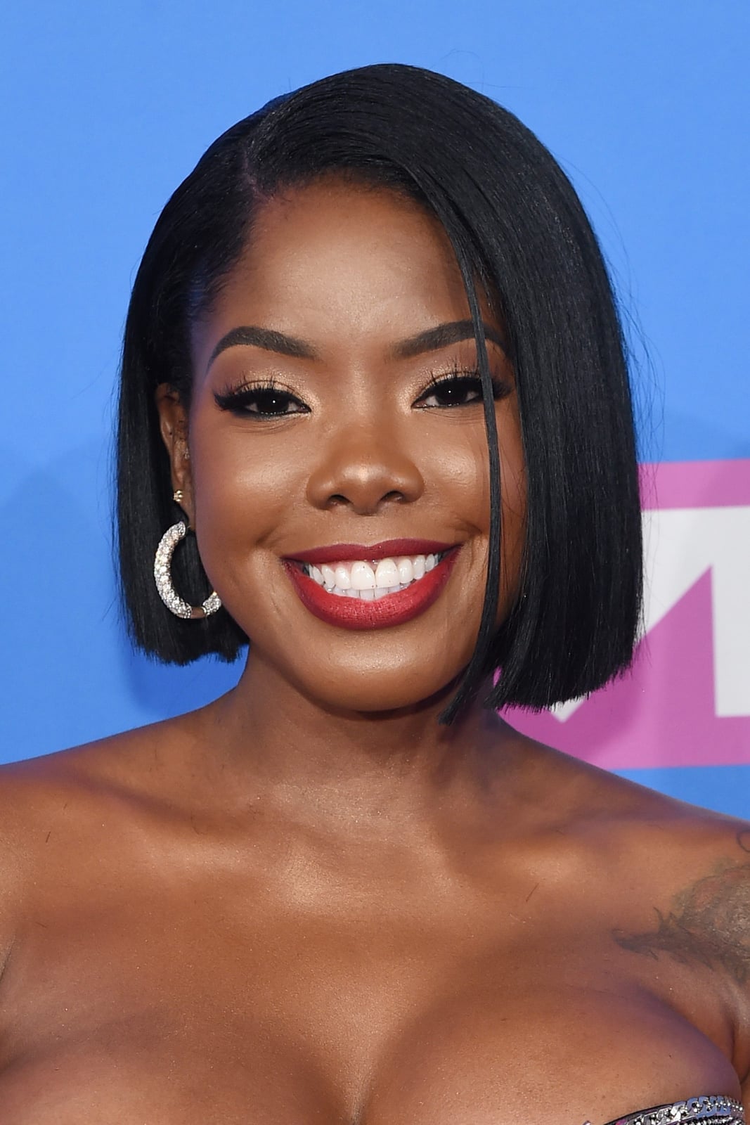 Sleek Black Asymmetrical Bob, Chin Sleek Black Asymmetrical Bob, Chin — Simple Asymmetrical Bob
