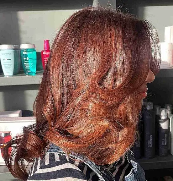 Mid-Back Auburn Balayage With Face-Framing Layers Mid-Back Auburn Balayage With Face-Framing Layers — Simple Auburn Balayage
