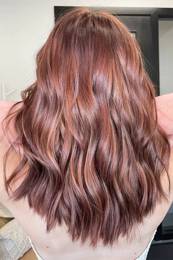 Mid-Back Auburn With Lighter Auburn Balayage, Close-Up Take Mid-Back Auburn With Lighter Auburn Balayage, Close-Up Take — Simple Auburn Balayage