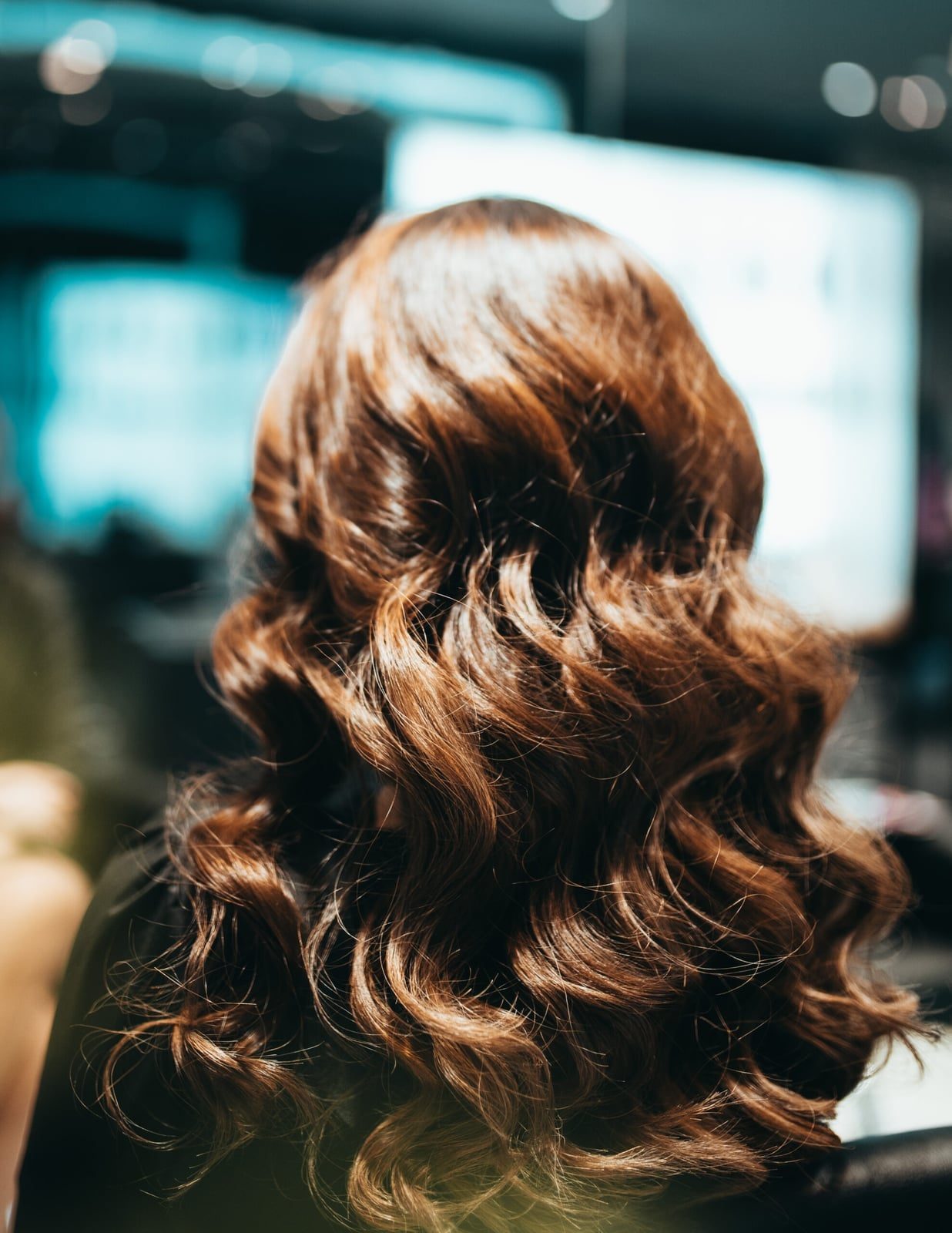 Collarbone Long Layers With Loose Waves Collarbone Long Layers With Loose Waves — Simple Back Haircuts
