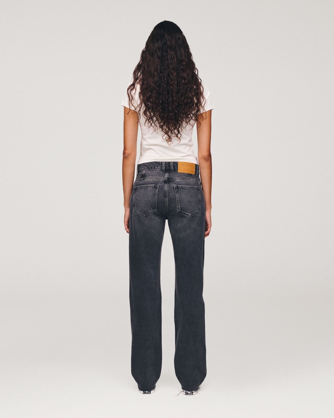 Mid-Back Wavy Hair Air Dried Mid-Back Wavy Hair Air Dried — Simple Back Haircuts