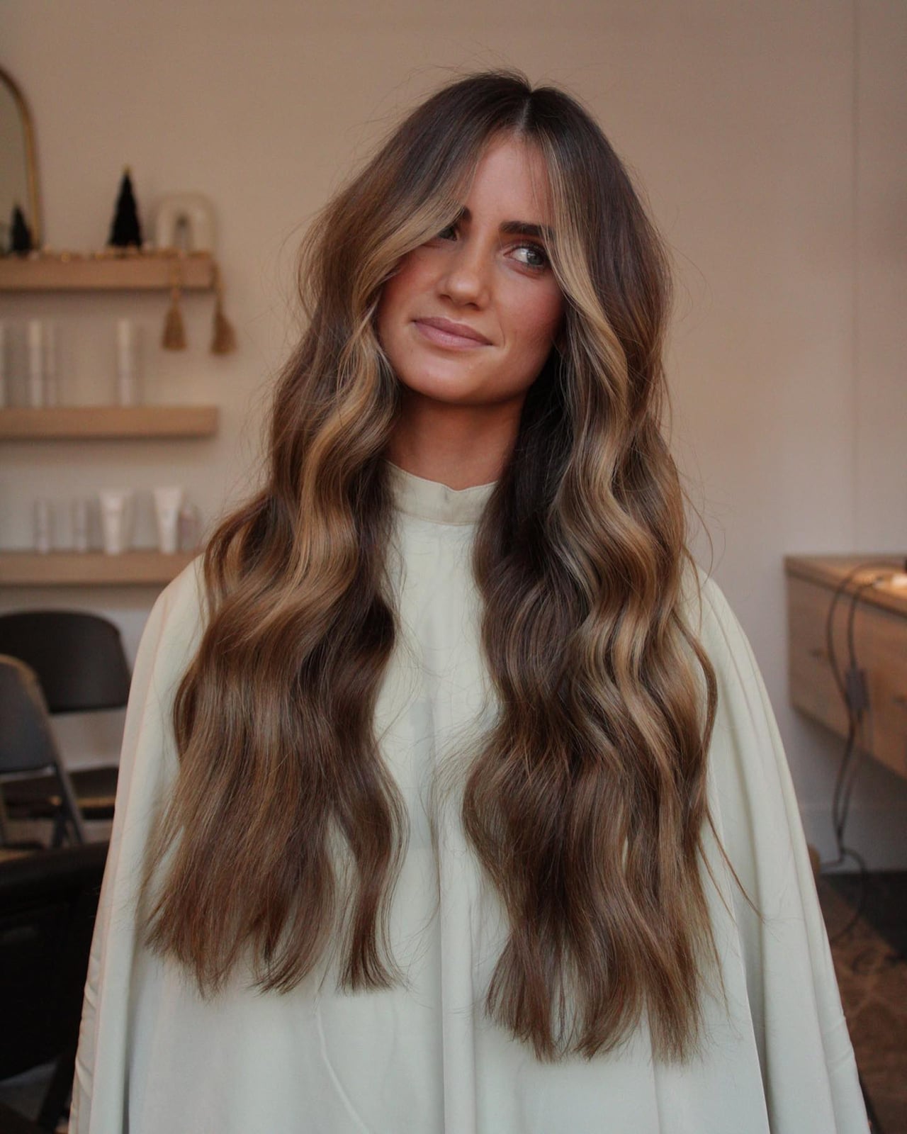 Mid-Back Medium Brown With Dark Blonde Balayage Mid-Back Medium Brown With Dark Blonde Balayage — Simple Balayage