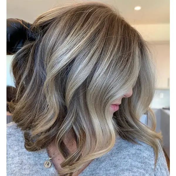 Collarbone Bob Buttermilk Blonde Balayage — Simple Balayage Bob