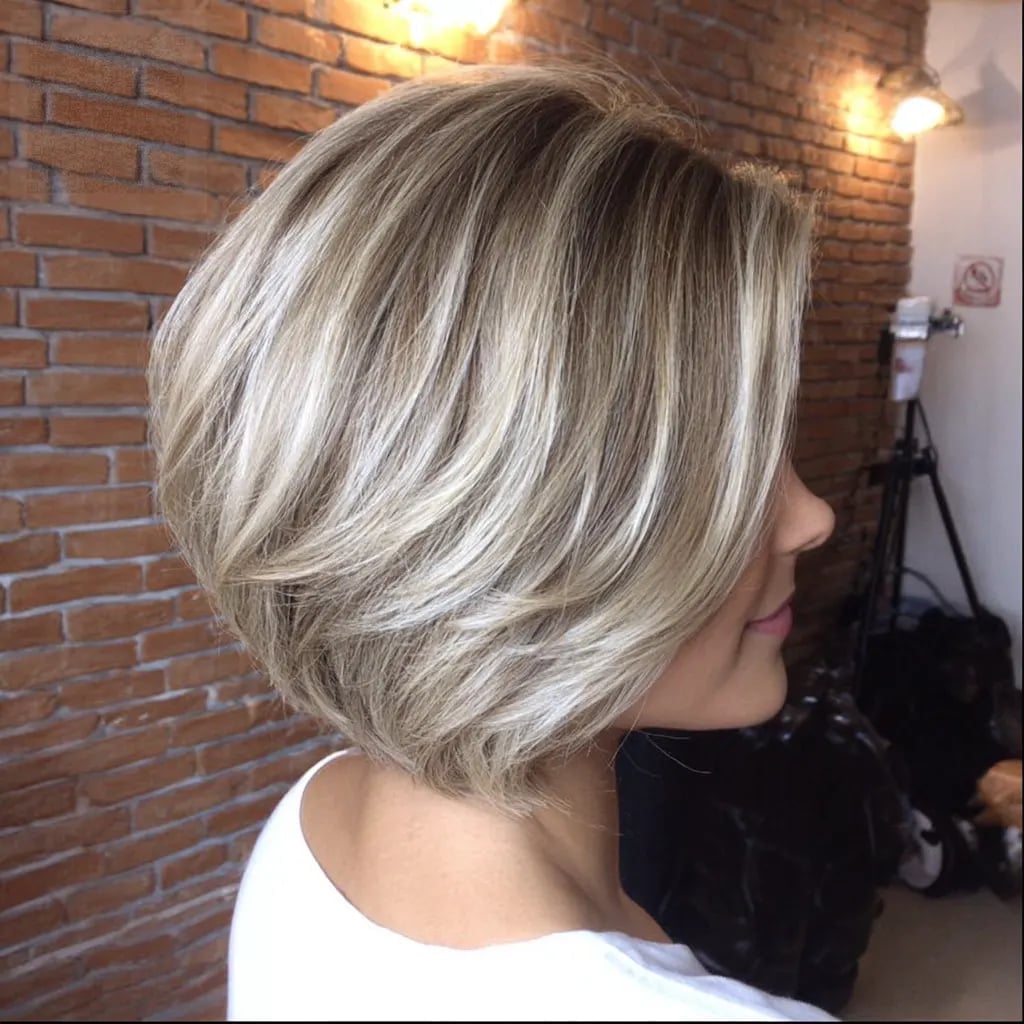 Chin Layered Bob Ash Blonde Balayage — Simple Balayage Bob