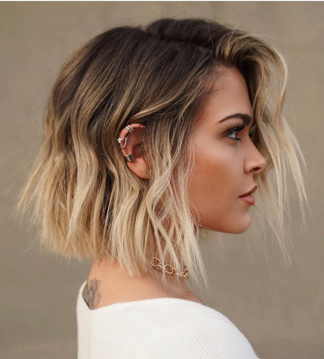 Textured Collarbone Bob Blonde Balayage — Simple Balayage Bob