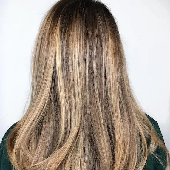 Mid-Back Length With Blonde Balayage Blend, Middle Mid-Back Length With Blonde Balayage Blend, Middle — Simple Balayage Highlights