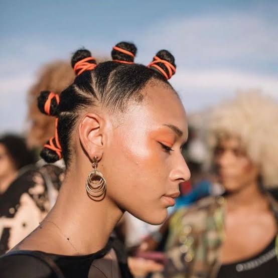 Bantu Knots with Orange Hair Accents and Black Garment Bantu Knots with Orange Hair Accents and Black Garment — Simple Bantu Knots