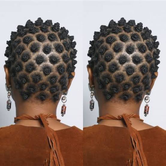 Dense Bantu Knots Pattern with Brown Garment Dense Bantu Knots Pattern with Brown Garment — Simple Bantu Knots