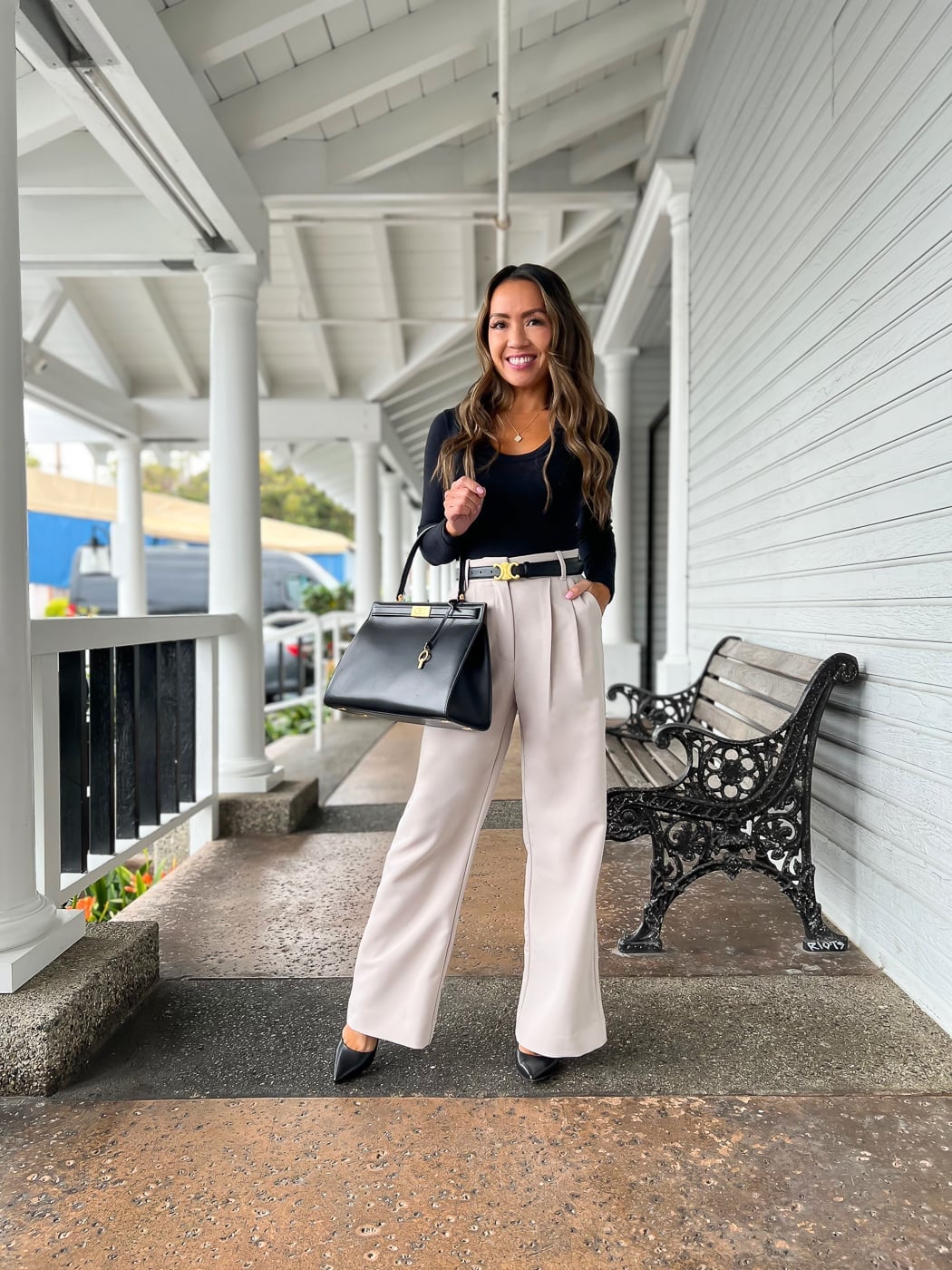 Beige Wide-Leg Pleated Trousers with Black Top and Heels Beige Wide-Leg Pleated Trousers with Black Top and Heels — Simple Beige Pants Outfits
