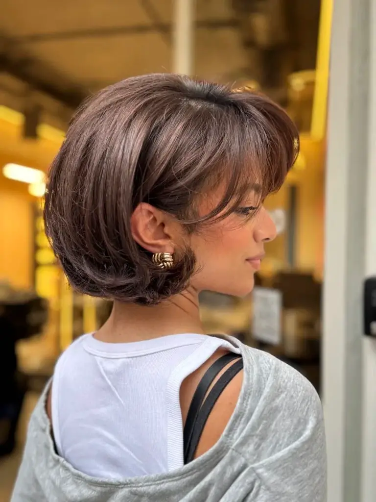 Collarbone Bixie Bob With Layered Back — Simple Bixie Haircut