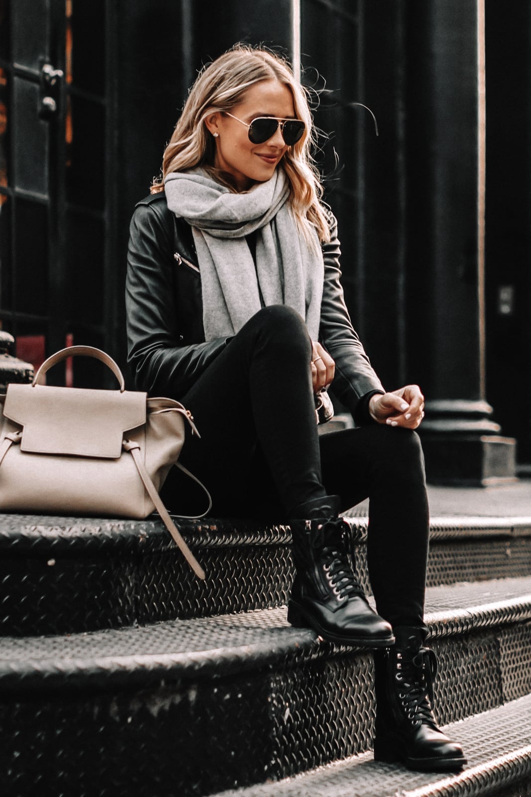 Skinny Jeans and Leather Jacket with Combat Boots Skinny Jeans and Leather Jacket with Combat Boots — Simple Black Boots Outfit