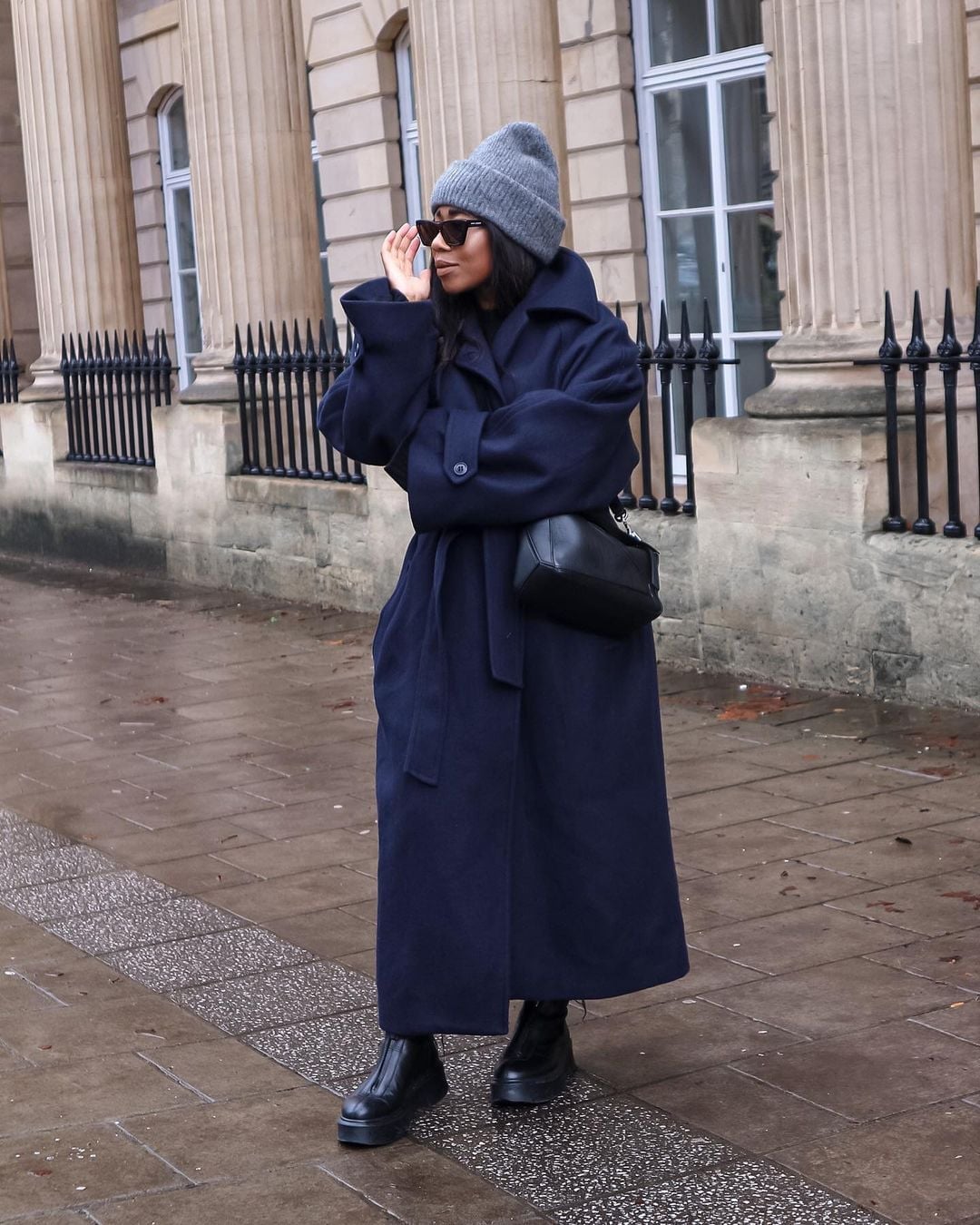 Mini Dress and Oversized Blazer with Pointed Boots Mini Dress and Oversized Blazer with Pointed Boots — Simple Black Boots Outfit