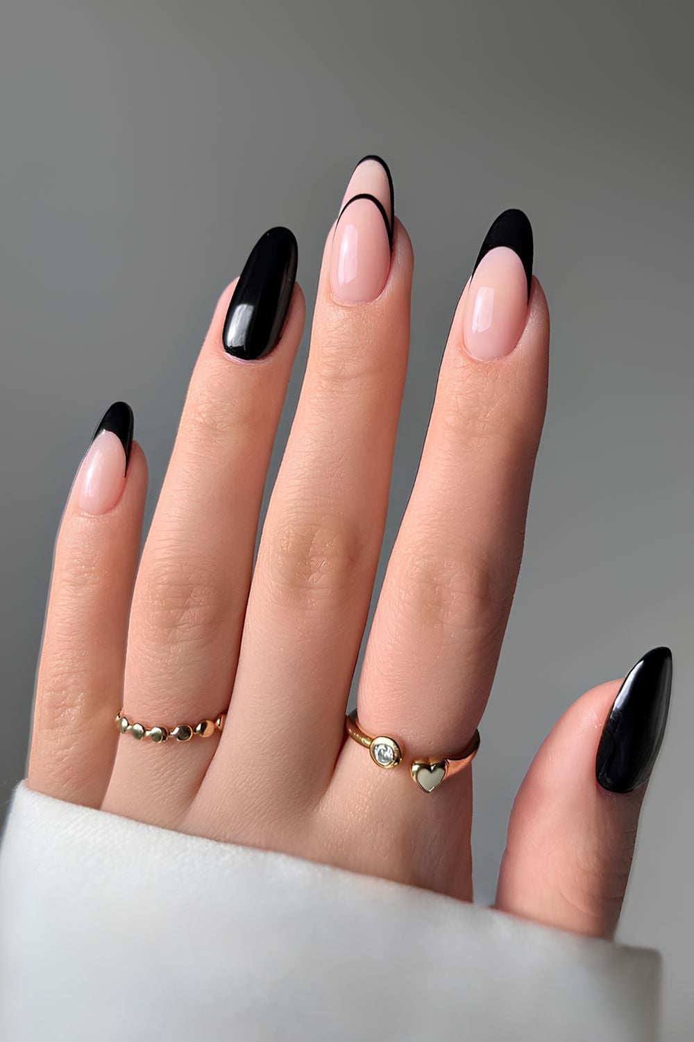 Sharp Black French Tip Medium Almond Nails Sharp Black French Tip Medium Almond Nails — Simple Black French Tip Nails