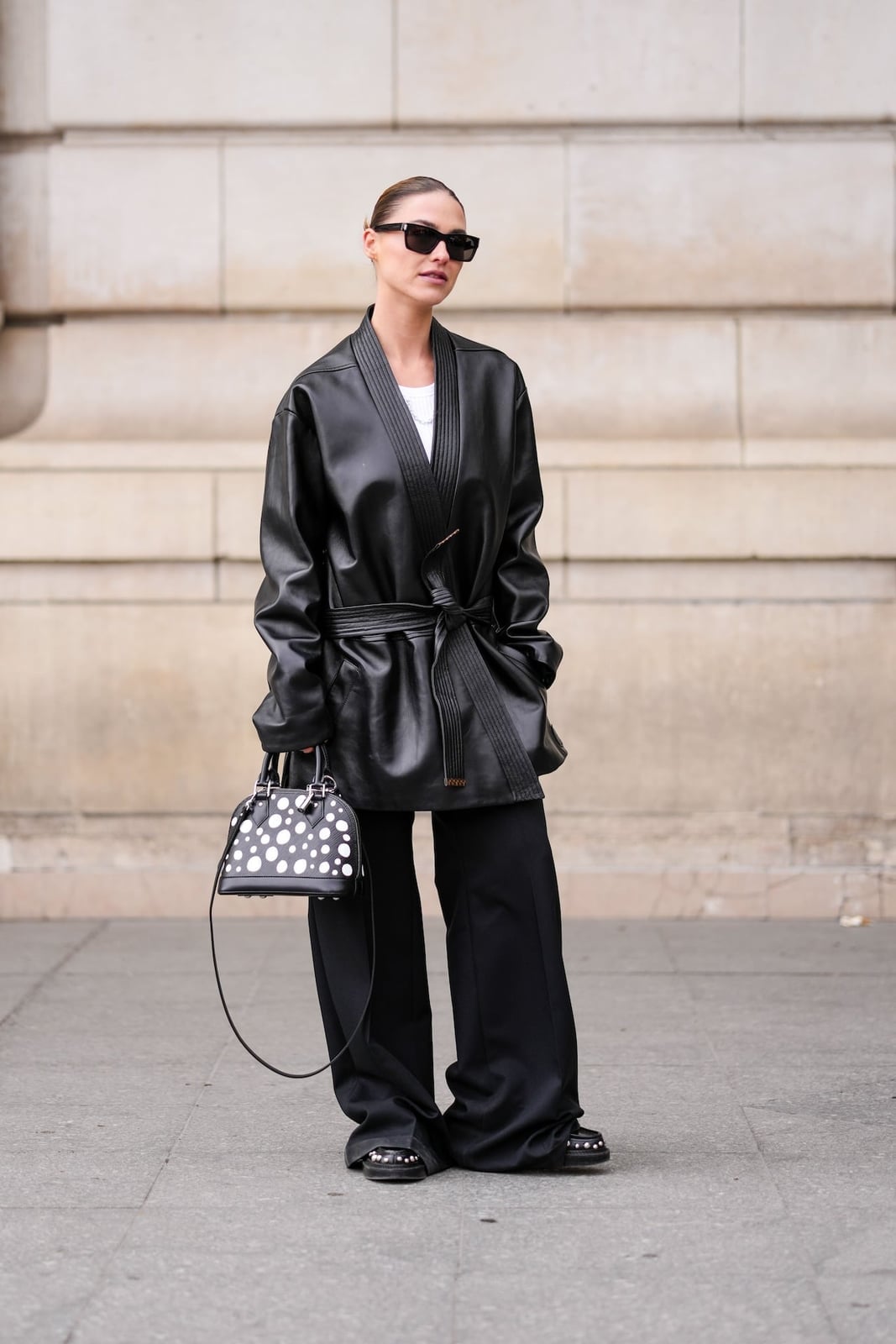 Black Wide Leg Pants With Belted Jacket Black Wide Leg Pants With Belted Jacket — Simple Black Pants Outfits