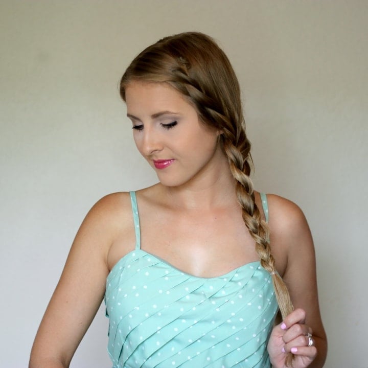 Golden Blonde Loose Side Braid With Bangs Golden Blonde Loose Side Braid With Bangs — Simple Blonde Braids
