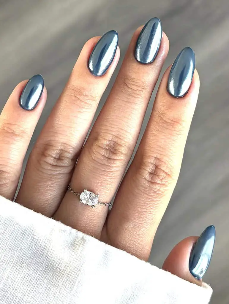 Medium Blue Gradient Chrome Short Almond — Simple Blue Chrome Nails