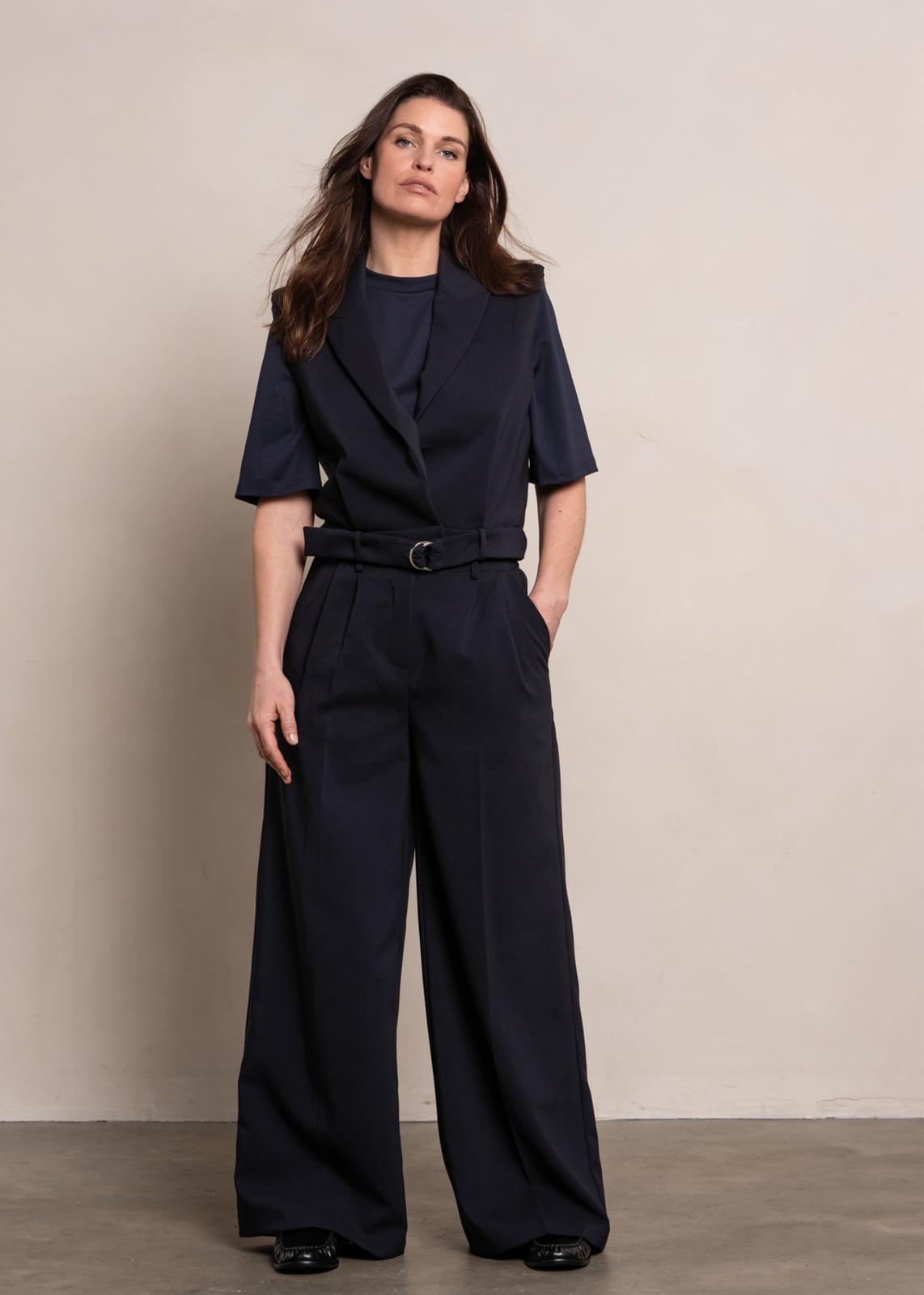Navy Belted Trousers With A Sleeveless Vest And T-Shirt Navy Belted Trousers With A Sleeveless Vest And T-Shirt — Simple Blue Pants Outfits