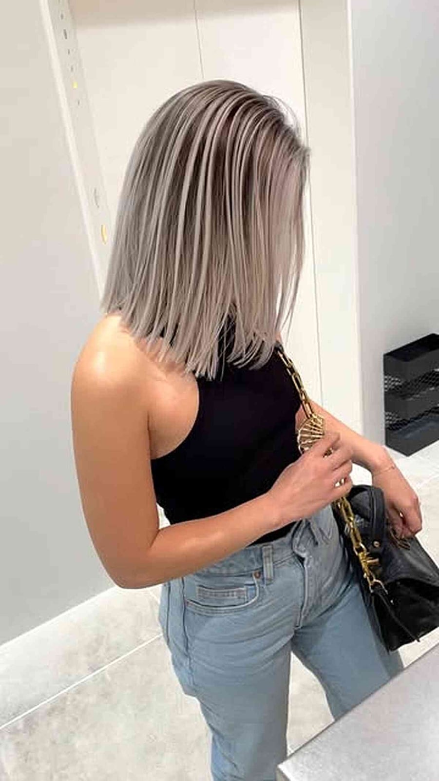 Dark Brown Bob With Soft Curtain Bangs — Simple Blunt Bob