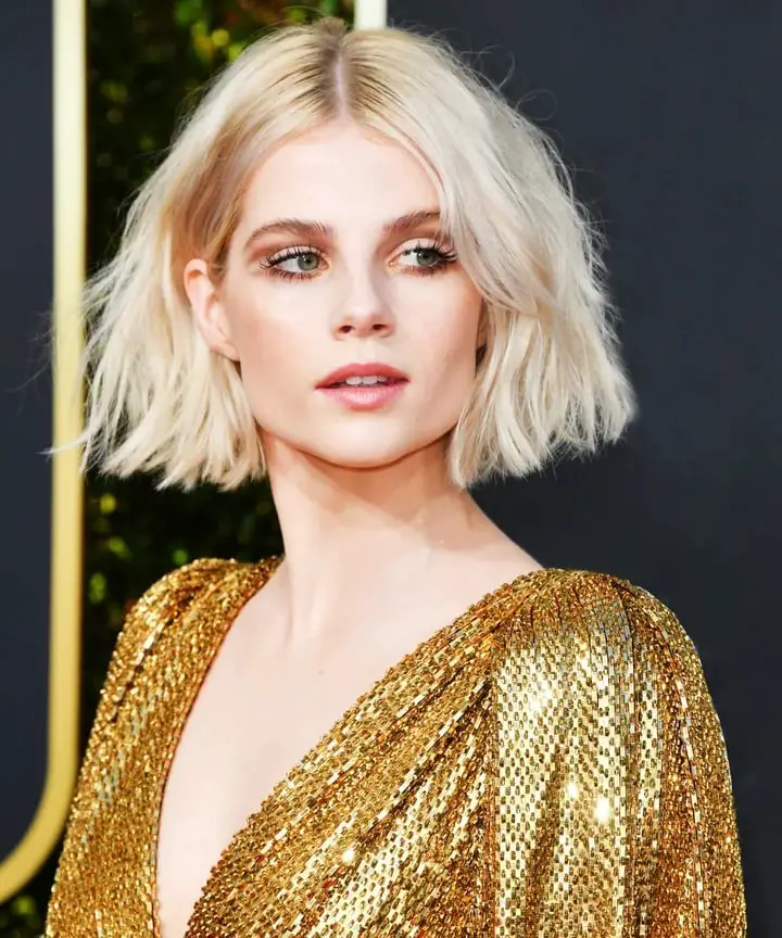 Ash Blonde Bob With Curtain Bangs — Simple Blunt Bob