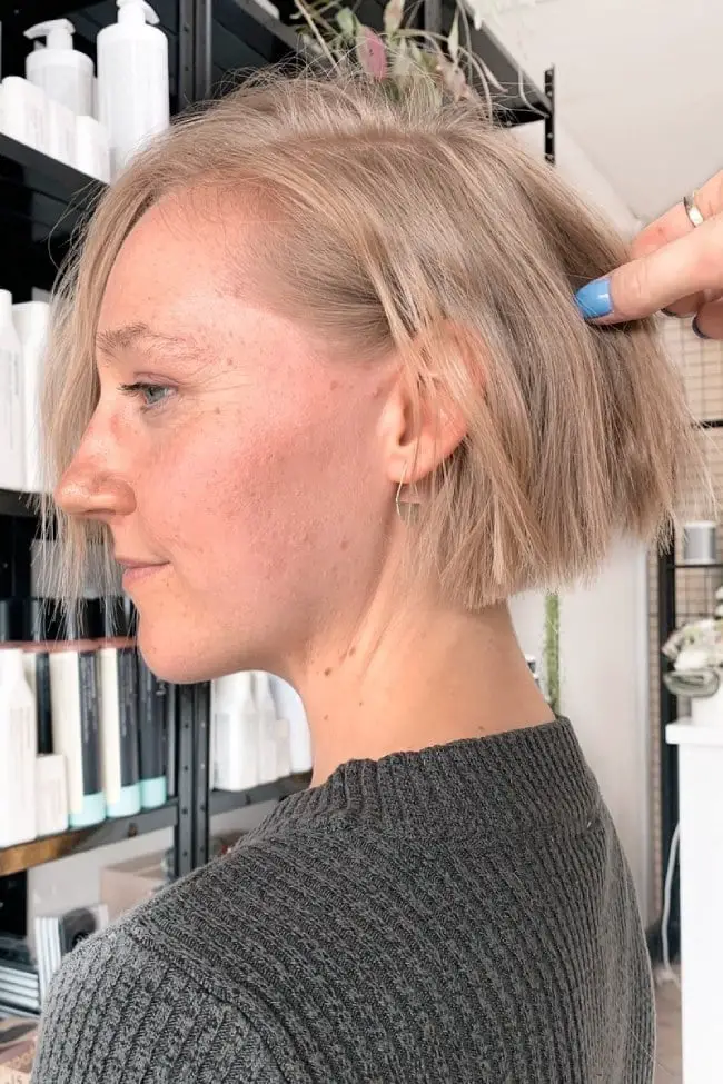 Chin Bob Ash Blonde Polished Finish — Simple Bob for Fine Hair