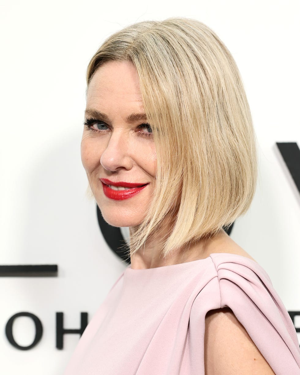Layered Chin Bob With Side Swept Bangs — Simple Bob for Fine Hair