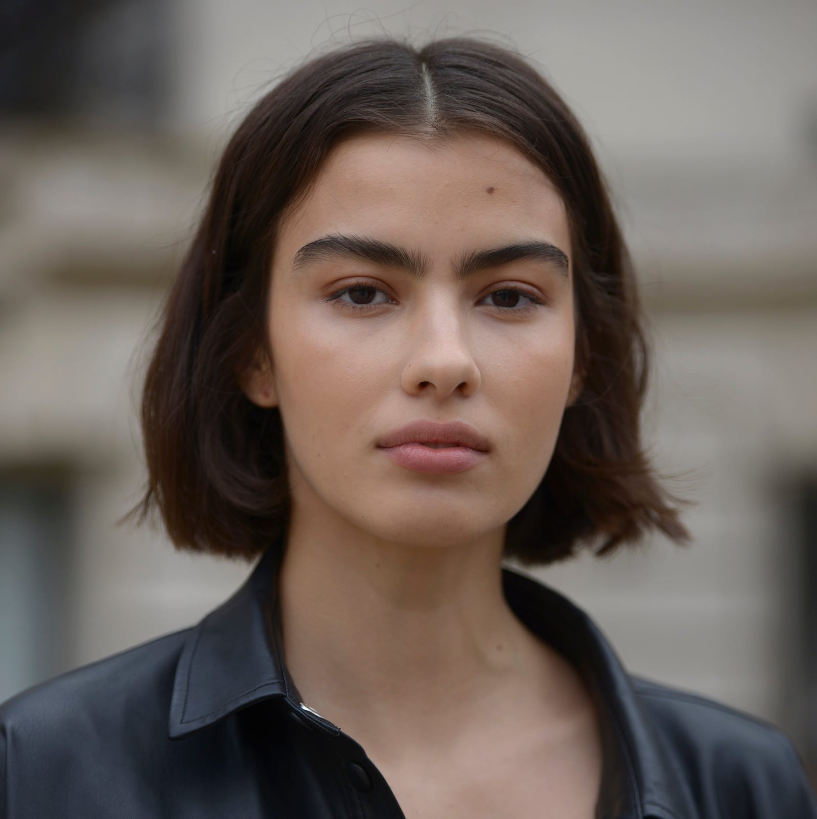 Blunt Chin Length Bob Dark Brown With Sleek With A Thick Texture Blunt Chin Length Bob Dark Brown With Sleek With A Thick Texture — Simple Bob Haircuts