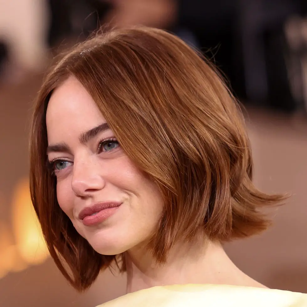 Chin Bob With Side Part And Curtain Bangs Chin Bob With Side Part And Curtain Bangs — Simple Bob Haircuts
