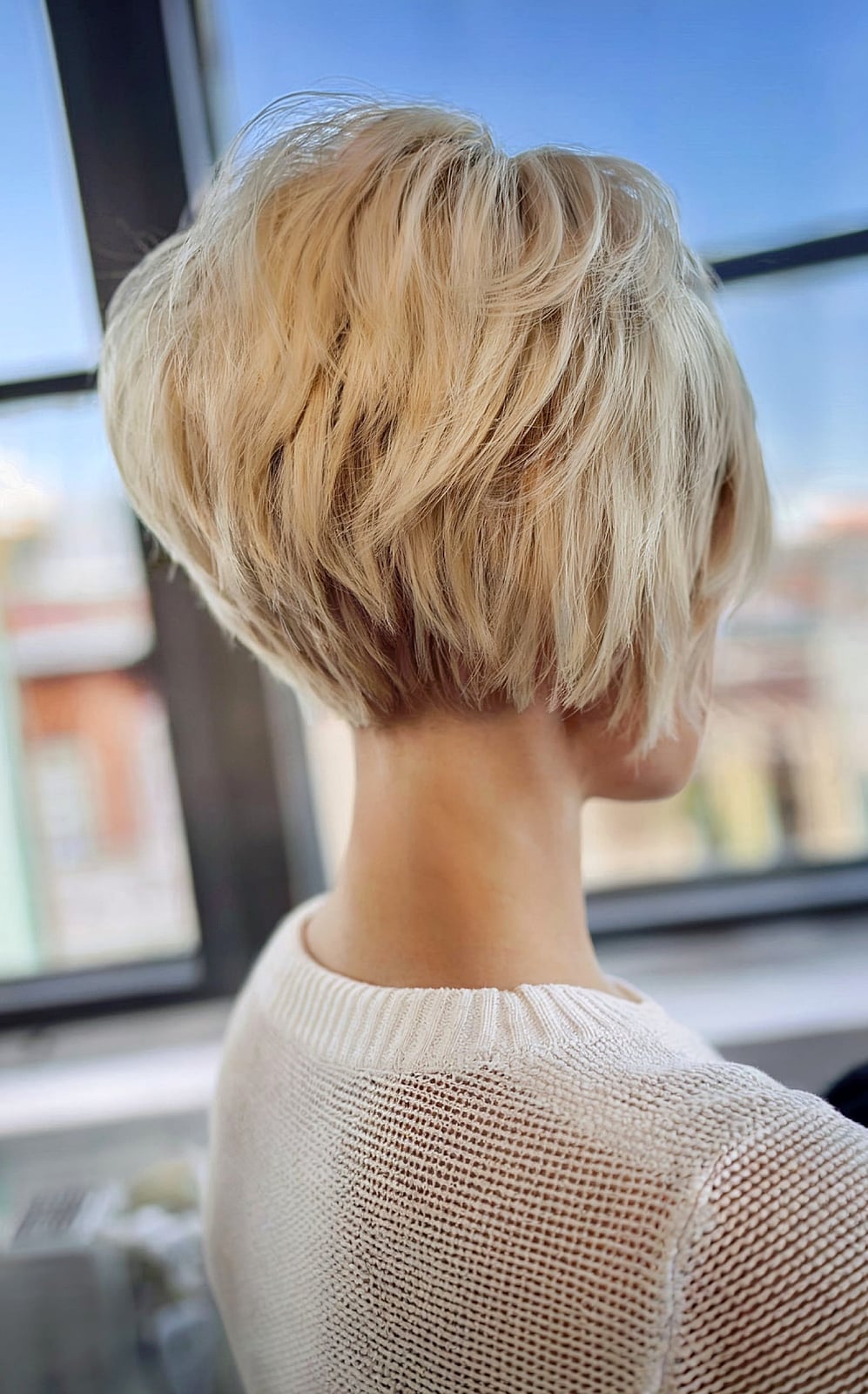 Blonde Bob Stacked Layered Back View Blonde Bob Stacked Layered Back View — Simple Bob Hairstyles
