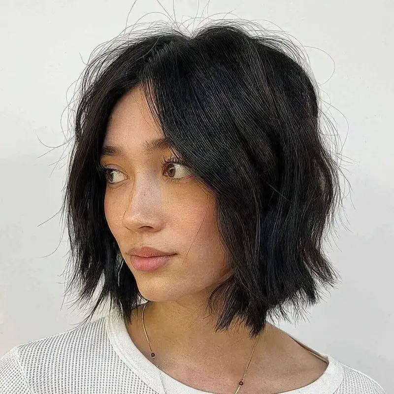 Black Bob Collarbone Soft Waves Black Bob Collarbone Soft Waves — Simple Bob Hairstyles
