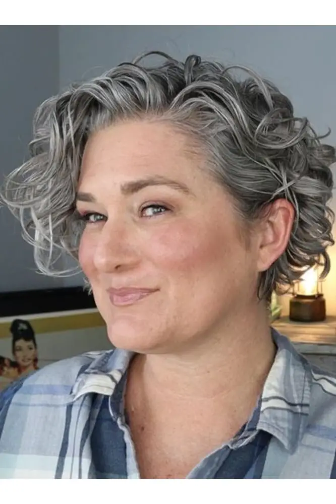 Short Gray Bob With Defined Curls Short Gray Bob With Defined Curls — Simple Bob with Curls