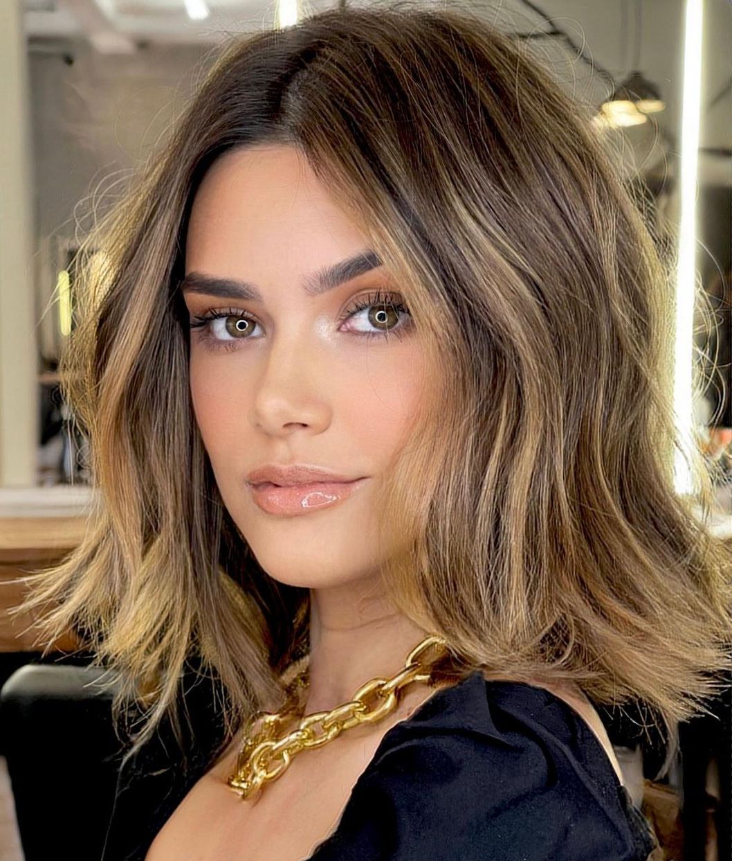 Collarbone Bob With Balayage Waves — Simple Bob with Highlights
