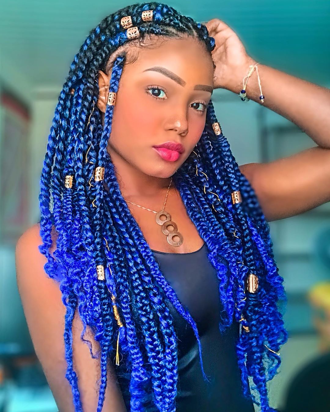 Mid-Back Box Braids With Blue Ombre, Wavy Mid-Back Box Braids With Blue Ombre, Wavy — Simple Box Braids Hairstyles